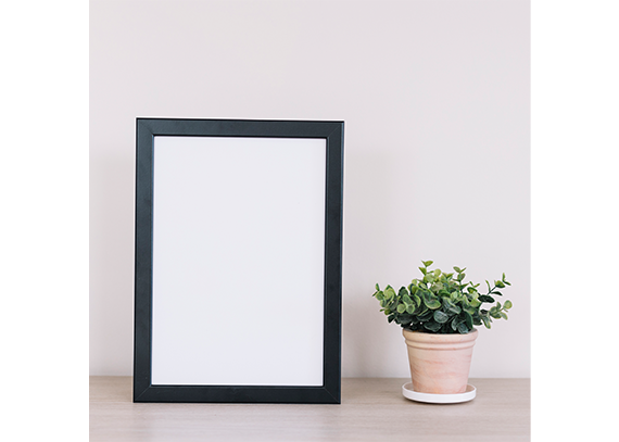 موکاپ قاب و گلدون کد06